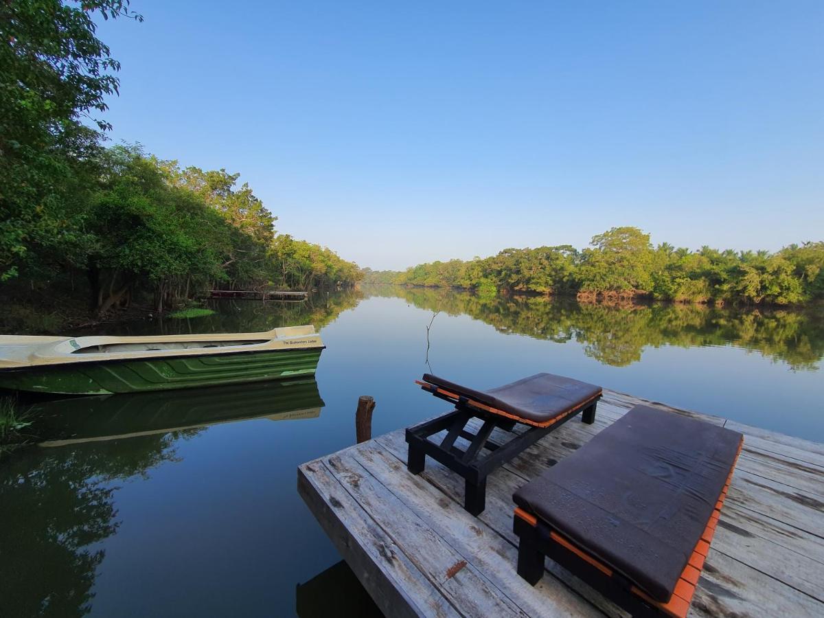 The Backwaters Lodge Wilpattu Exterior photo